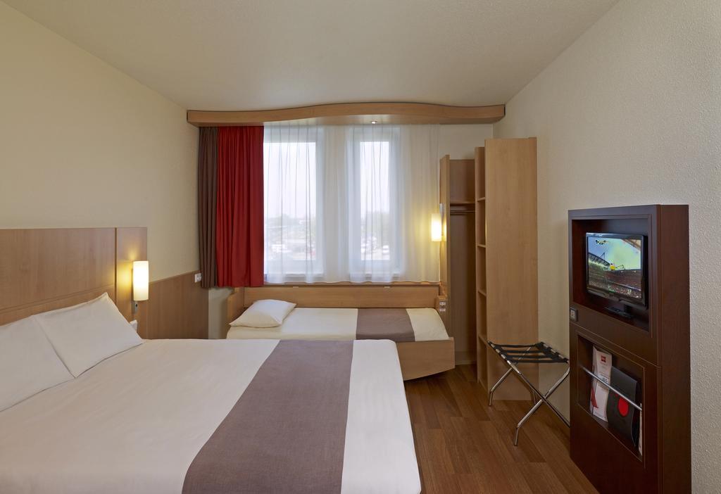 Hotel Ibis Stare 3*